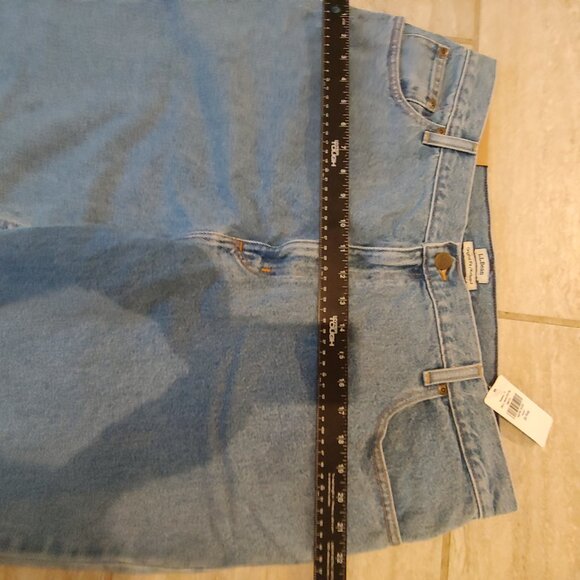 L.L. Bean Double L Relaxed Fit Size 20R Denim Blue Jeans - Picture 7 of 10